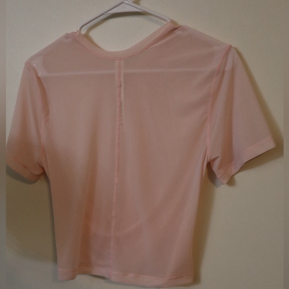 Lululemon Lightweight Mesh Reversible Yoga T-Shirt - Picture 4 of 6